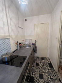 
                                                                                        Location
                                                                                         Grand F1 35m² meublé en parfait état