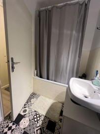 
                                                                                        Location
                                                                                         Grand F1 35m² meublé en parfait état