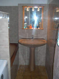 
                                                                                        Location
                                                                                         Grand séjour avec vraie cheminée, jardin privatif