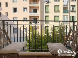 
                                                                                        Vente
                                                                                         Grand studio 30m2 - Agréable à deux pas du tram