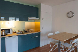 
                                                                                        Location
                                                                                         Grand studio 31m² proche St Gènes +parking