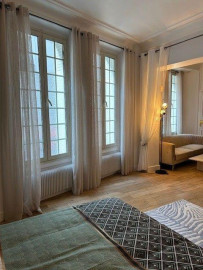
                                                                                        Location
                                                                                         Grand studio 39m2 - Paris 16