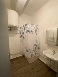 
                                                                                        Location
                                                                                         Grand studio 40m² au centre du Vieux Lyon