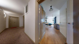 
                                                                                        Location
                                                                                         Grand studio au calme