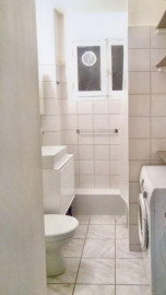 
                                                                                        Location
                                                                                         Grand studio avec balcon Porte Maillot