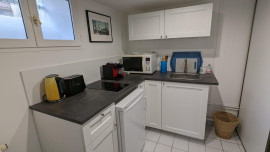 
                                                                                        Location
                                                                                         Grand studio avec jardin