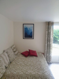 
                                                                                        Location
                                                                                         Grand studio avec jardin