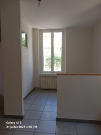 
                                                                                        Location
                                                                                         Grand studio calme et lumineux