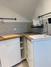 
                                                                                        Location
                                                                                         Grand studio de 26M2 rénové