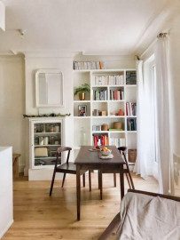 
                                                                                        Location
                                                                                         Grand studio de 30m² avec chambre en alcôve