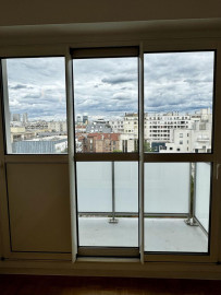 
                                                                                        Location
                                                                                         Grand studio de standing aux portes de Paris