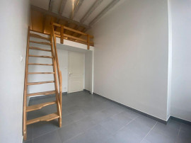 
                                                                                        Location
                                                                                         Grand studio hyper centre de Tours