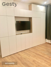 
                                                                                        Vente
                                                                                         Grand studio idéalement placé