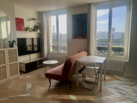 Vente
Grand studio meublé à Paris refait à neuf en 2023