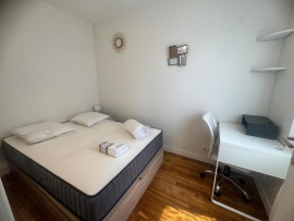 
                                                                                        Location
                                                                                         Grand studio meublé avec coin nuit