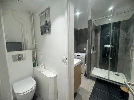 
                                                                                        Location
                                                                                         Grand studio meublé avec coin nuit