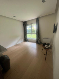 
                                                                                        Location
                                                                                         Grand studio meublé et entièrement rénové 19m²