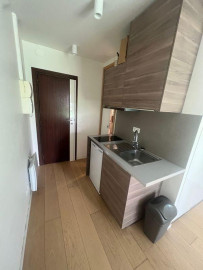 
                                                                                        Location
                                                                                         Grand studio meublé et entièrement rénové 19m²