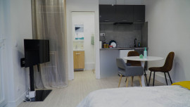 Location
GRAND STUDIO MEUBLE (loyer tout inclus)