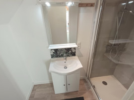 
                                                                                        Location
                                                                                         Grand studio meublé tout inclus