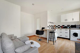 
                                                                                        Location
                                                                                         Grand studio moderne et lumineux bail mobilité
