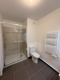 
                                                                                        Location
                                                                                         Grand studio neuf à louer