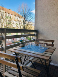 
                                                                                        Location
                                                                                         Grand studio neuf, meublé avec balcon
