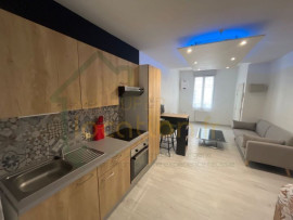 
                                                                                        Location
                                                                                         Grand Studio non meublé à deux pas du centre-ville de SAINT-QUENTIN