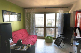 
                                                                                        Location
                                                                                         Grand studio, parking, cave, balcon