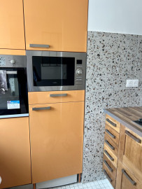
                                                                                        Location
                                                                                         Grand studio refait à neuf 18 ème résidentiel