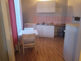 
                                                                                        Location
                                                                                         Grand studio T1 30m² meublé