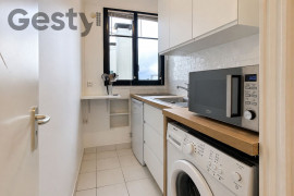 
                                                                                        Vente
                                                                                         Grand studio, vue dégagée, idéalement placé