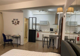 
                                                                                        Location
                                                                                         Grand t1 meublé 27m²