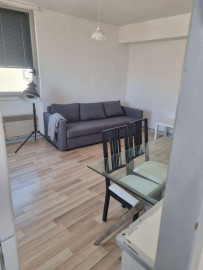 
                                                                                        Location
                                                                                         Grand T1 meublé 30m² place Castellane