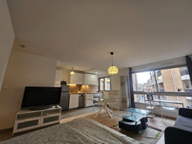
                                                                                        Location
                                                                                         Grand T1 meublé lumineux neuf 38M² hyper centre