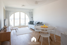 
                                                                                        Location
                                                                                         Grand T2 de standing meuble