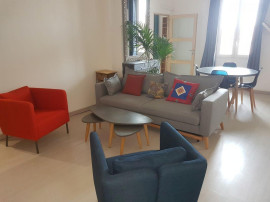 
                                                                                        Location
                                                                                         Grand T2 meublé – Vue Vieux Port