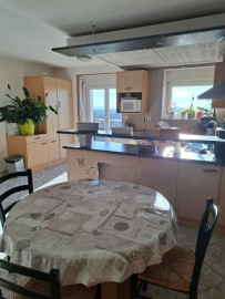 
                                                                                        Location
                                                                                         Grand T3 indépendant 94 m² – Centre Montfaucon