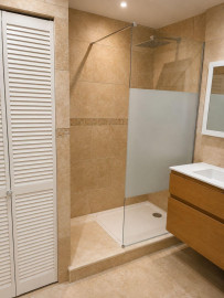 
                                                                                        Location
                                                                                         Grand T3 meublé lumineux avec balcon aux 5 avenues