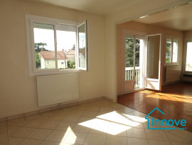 
                                                                                        Vente
                                                                                         Grand T4/5 quartier saint Michel