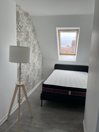 
                                                                                        Colocation
                                                                                         Grande chambre 22m2 - Place St Jean