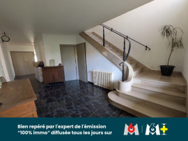 
                                                                                        Vente
                                                                                         Grande maison avec fort potentiel – Idéale commerce, gîte ou grande famille