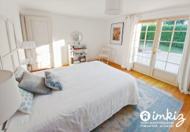 
                                                                                        Vente
                                                                                         Grande maison avec vue exceptionnelle