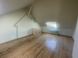 
                                                                                        Location
                                                                                         Grande maison de 90m2 situé en CENTRE-VILLE de Saint-Quentin