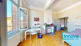 
                                                                                        Vente
                                                                                         Grande maison de ville avec jardin au coeur de Montauban