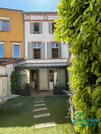 
                                                                                        Vente
                                                                                         Grande maison de ville avec jardin au coeur de Montauban