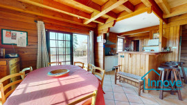 
                                                                                        Vente
                                                                                         Grande maison en bois proche de la vallée de la Dordogne