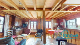 
                                                                                        Vente
                                                                                         Grande maison en bois proche de la vallée de la Dordogne