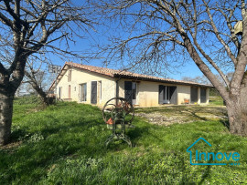 
                                                                                        Vente
                                                                                         Grande maison gerçoise au calme absolu