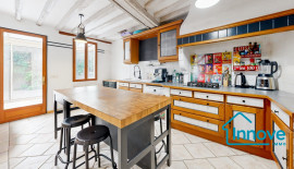 Vente
Grande propriété avec piscine à 10 min de Mantes